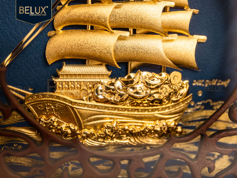 Tranh Thuận Buồm Xuôi Gió Dát Vàng 24k nền xanh 20×20cm